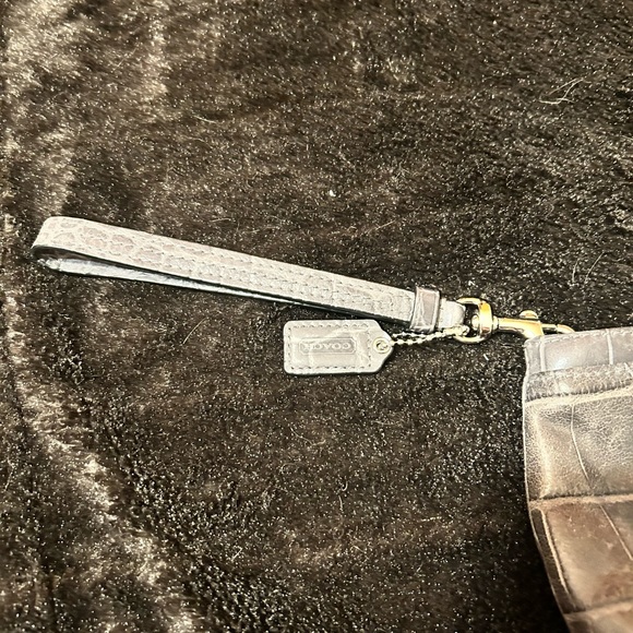 Coach wristlet - Picture 5 of 5